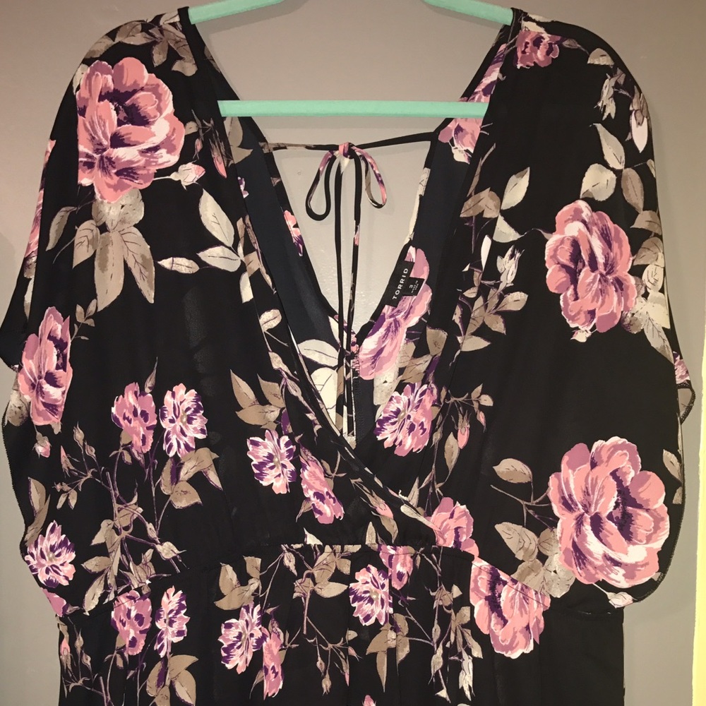 *Reduced Price*Torrid Rose Print